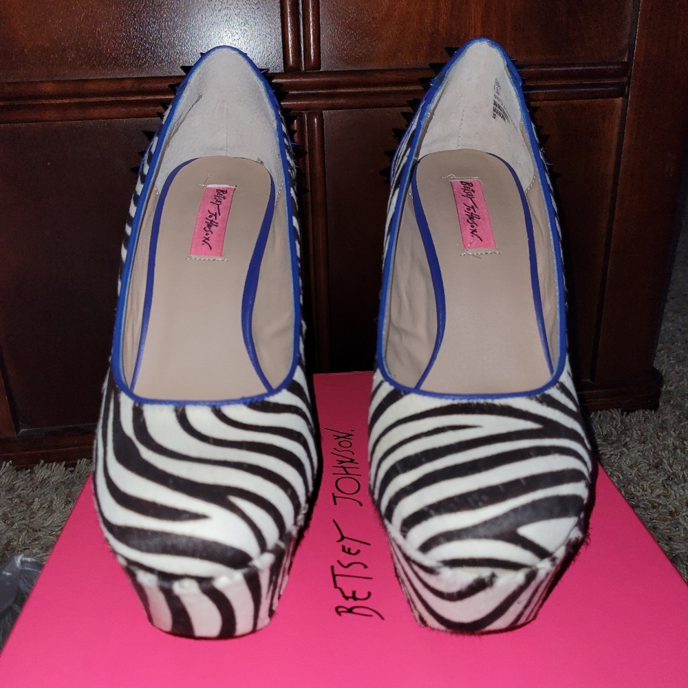 To die for spike platforms, calf hair